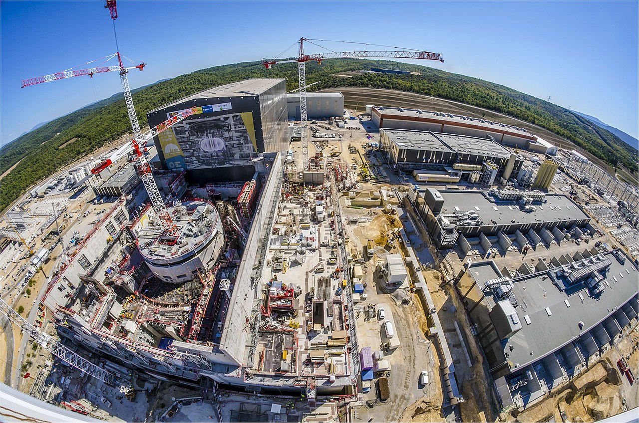 Februarja 2013, prizorišče gradbišča ITER iz zraka